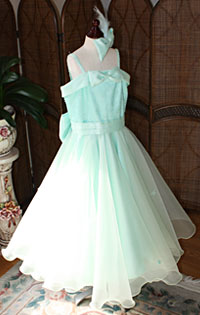 ピアノの発表会ドレス エメラルドグリーン