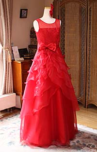 ピアノのコンクールドレス レッドのAライン