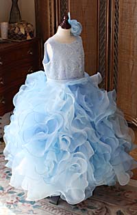 ピアノの発表会ドレス ライトブルーのグラデーション