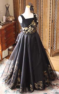 高校生のピアノのコンクールドレス ブラックとゴールド