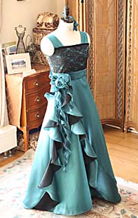 高校生用の演奏会ドレス アンティークグリーン