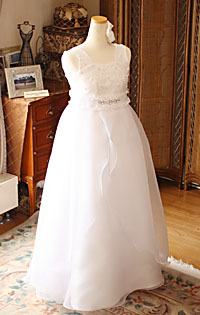 ピアノの発表会ドレス オフホワイト