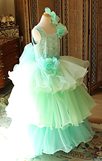 ピアノの入賞者記念コンサートドレス エメラルドグリーン