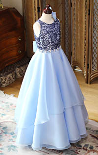 ヴァイオリンのコンクールドレス ライトブルー 東京都