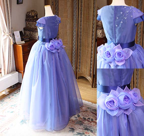 バックスタイルデザイン コサージュ構成