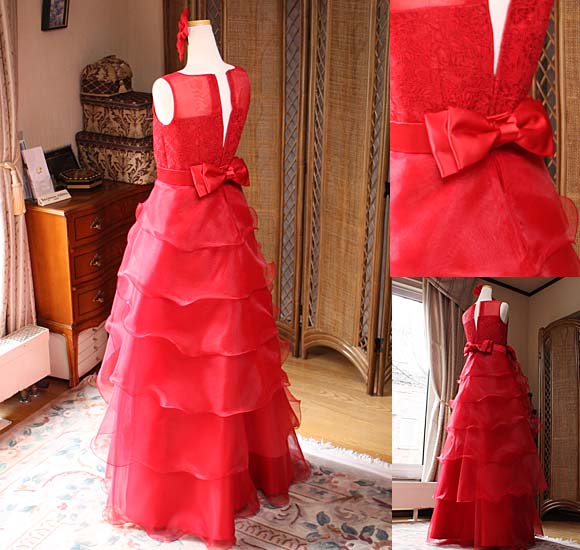 ドレスのバックスタイル