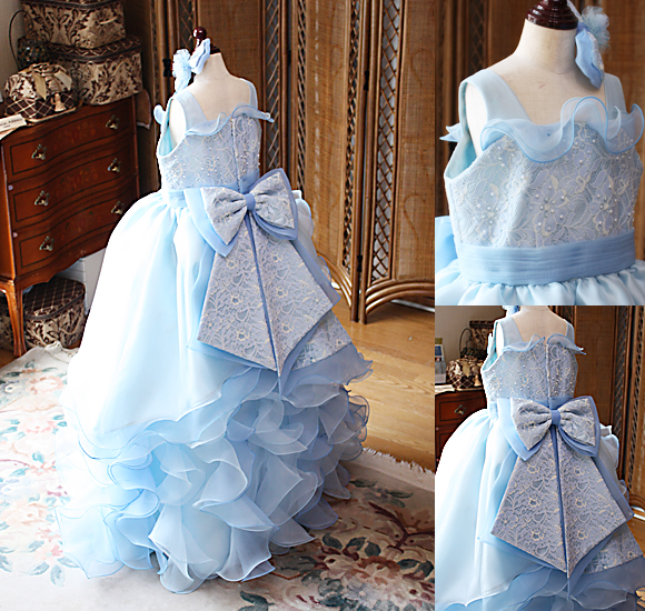 ベルライン バックスタイルリボン 胸元のデザイン