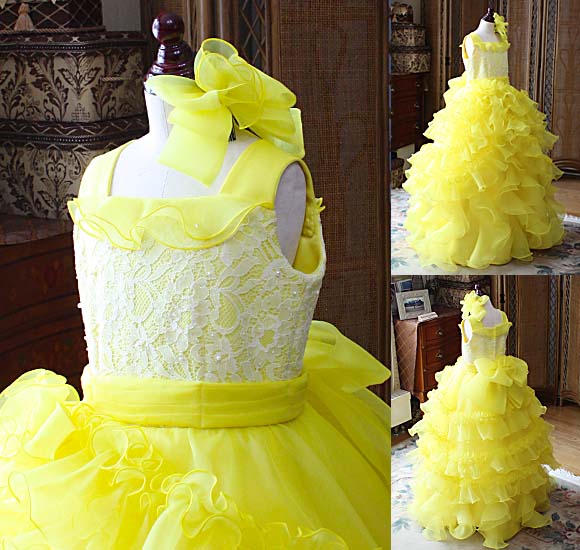 上半身デザイン ドレスのシルエットの詳細