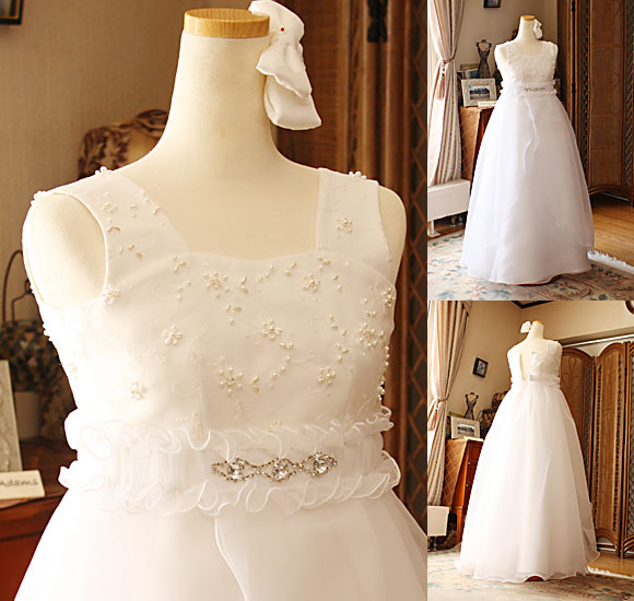 ハイウェストシルエットのロングドレス