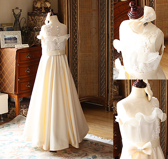 ピアノの発表会向けのドレス 上半身デザイン