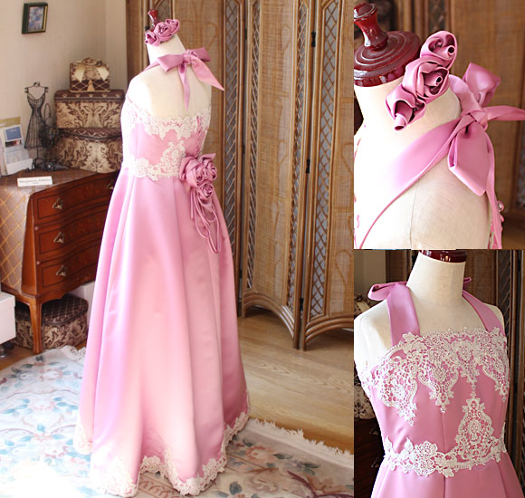 ドレスのバックスタイルデザイン ヘットドレス、胸元のリバレース