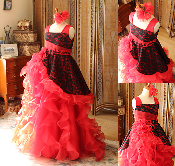 レースのオーバースカート コサージュデザイン