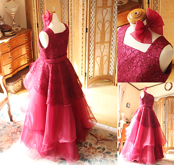 ドレスのバックスタイルとドレスライン