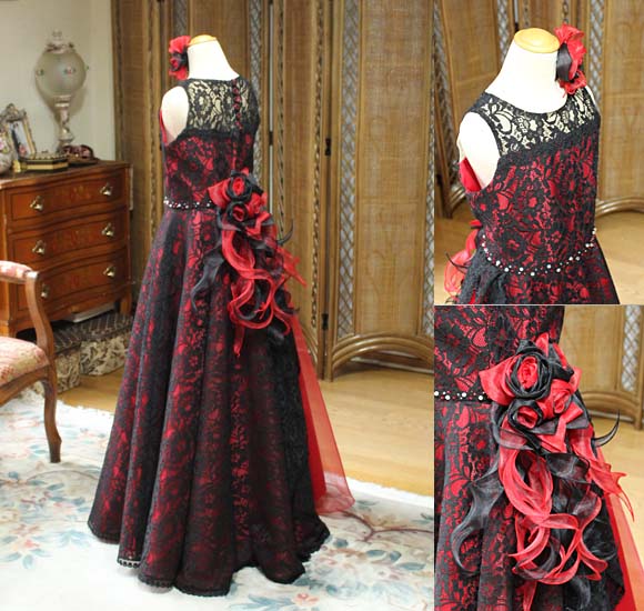 バックスタイルドレス バラのコサージュ