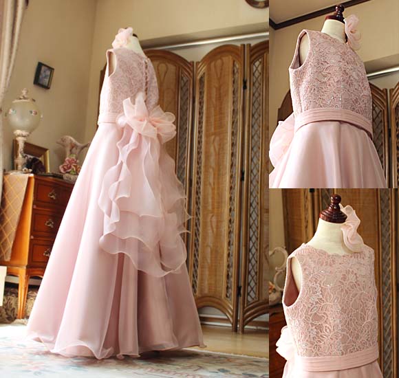 フレアAラインスカート コンクールドレスのバックスタイル